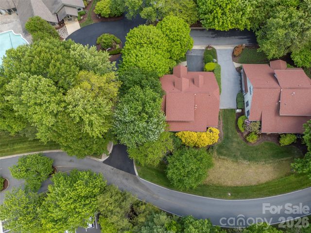 4 Lacoste Drive, Hendersonville, NC 28739