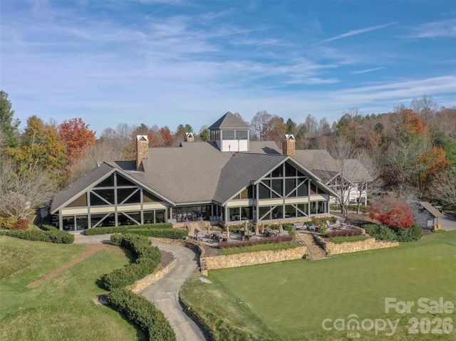 4 Lacoste Drive, Hendersonville, NC 28739