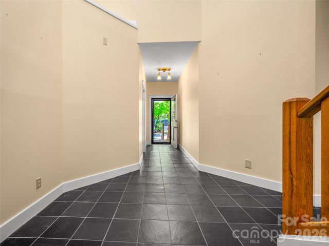 4 Lacoste Drive, Hendersonville, NC 28739