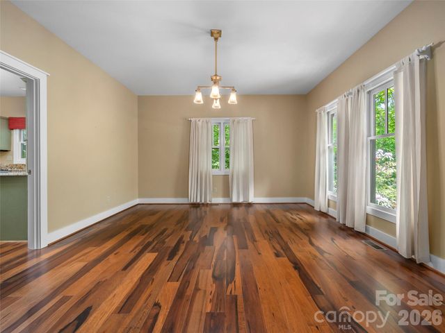 4 Lacoste Drive, Hendersonville, NC 28739