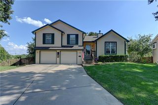 129 BROOKWOOD Street, Lansing, KS 66043