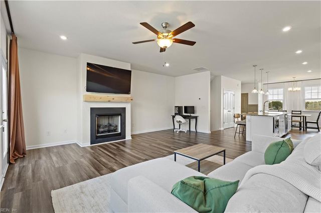451 Asuza Street, Chesapeake, VA 23323