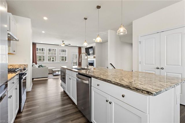 451 Asuza Street, Chesapeake, VA 23323