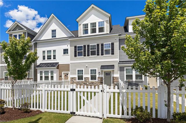 451 Asuza Street, Chesapeake, VA 23323