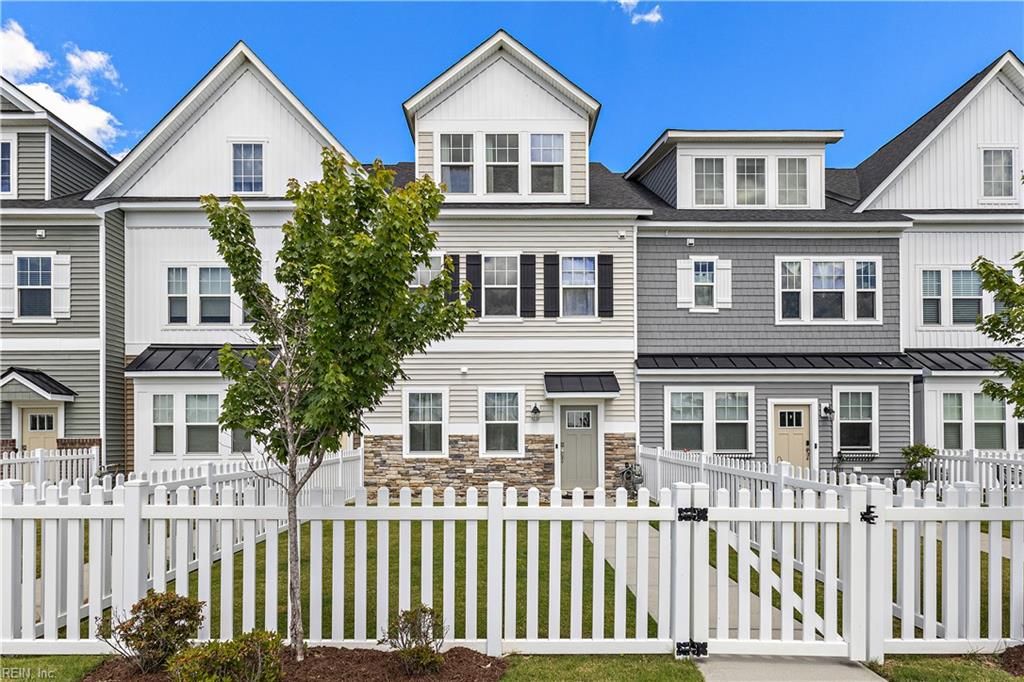 451 Asuza Street, Chesapeake, VA 23323