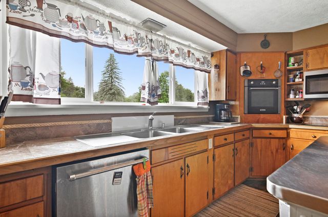 18116 205th Avenue, Big Rapids, MI 49307