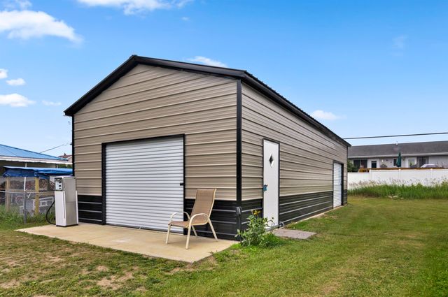18116 205th Avenue, Big Rapids, MI 49307