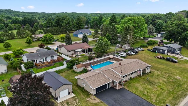 18116 205th Avenue, Big Rapids, MI 49307