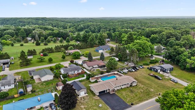 18116 205th Avenue, Big Rapids, MI 49307