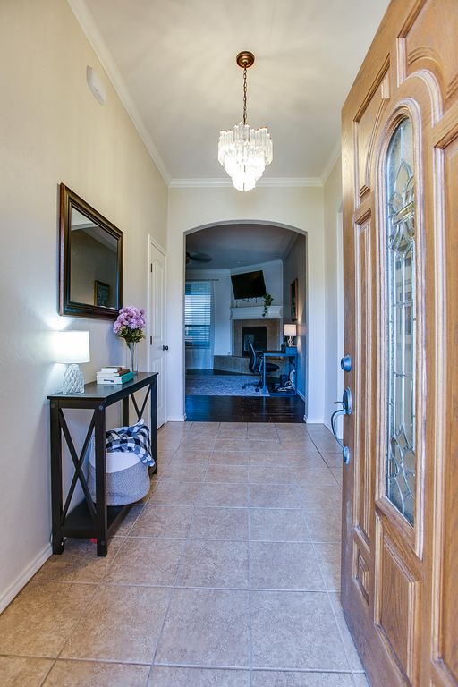 Image 5 of property listing at 6006 San Saba Street, San Angelo, TX 76904