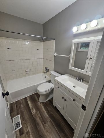 5710 Coach Drive E, Dayton, OH 45440