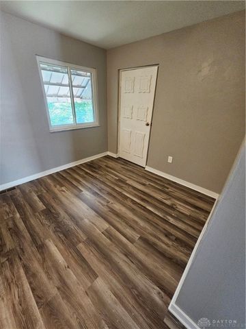5710 Coach Drive E, Dayton, OH 45440