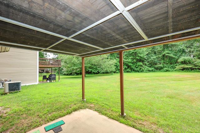 82 Winterwood Drive, Londonderry, NH 03053