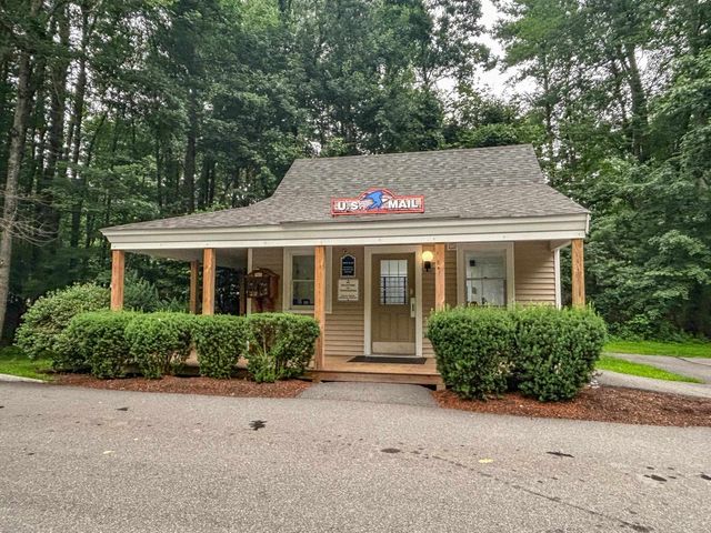 82 Winterwood Drive, Londonderry, NH 03053
