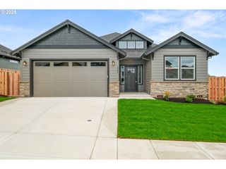2202 E Badger Way, La Center, WA 98629