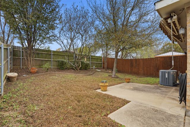 1425 Ravenwood Drive, Mansfield, TX 76063