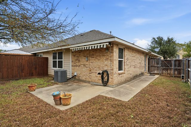 1425 Ravenwood Drive, Mansfield, TX 76063