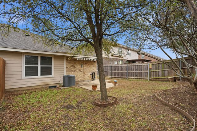 1425 Ravenwood Drive, Mansfield, TX 76063