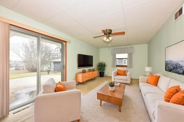 1620 Drexel BOULEVARD, South Milwaukee, WI 53172