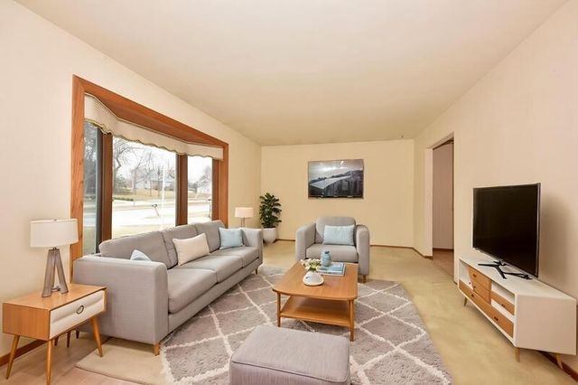 1620 Drexel BOULEVARD, South Milwaukee, WI 53172