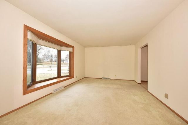 1620 Drexel BOULEVARD, South Milwaukee, WI 53172