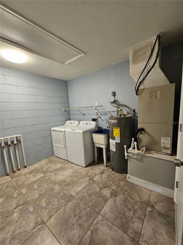 1213 ROMA COURT, Orlando, FL 32825