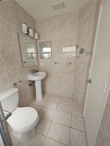 1213 ROMA COURT, Orlando, FL 32825