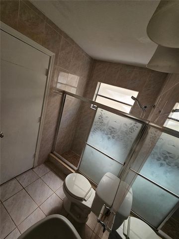 1213 ROMA COURT, Orlando, FL 32825