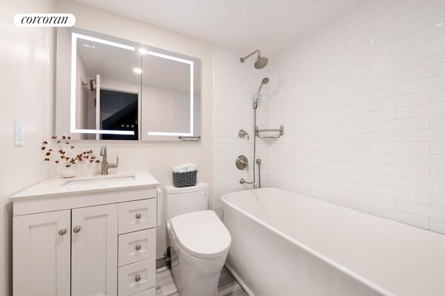 237 W 19th St Apt B, New York City, NY 10011