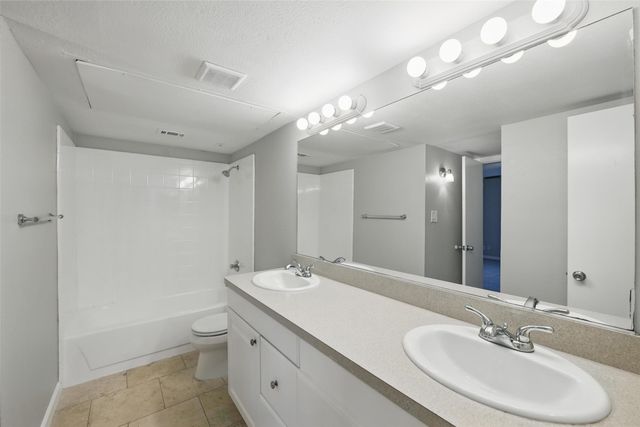4620 Carr Street, The Colony, TX 75056