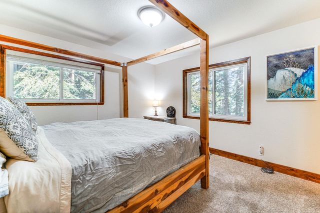 11495 Saint Bernard Drive, Truckee, CA 96161