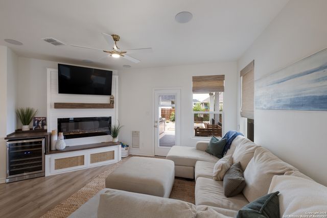 215 W Granite Shores, Boerne, TX 78006