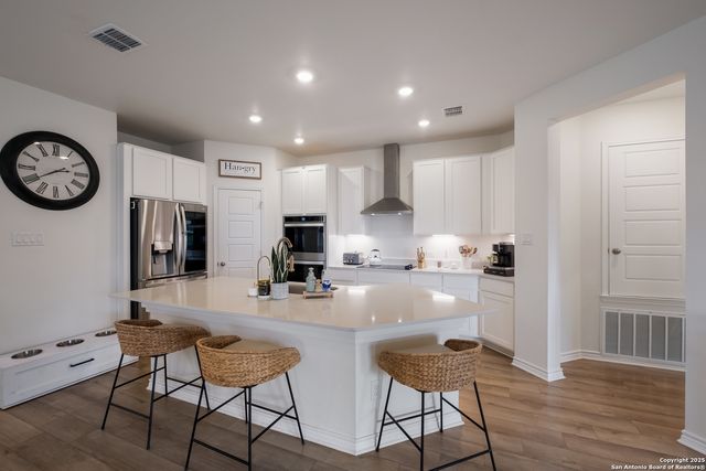 215 W Granite Shores, Boerne, TX 78006