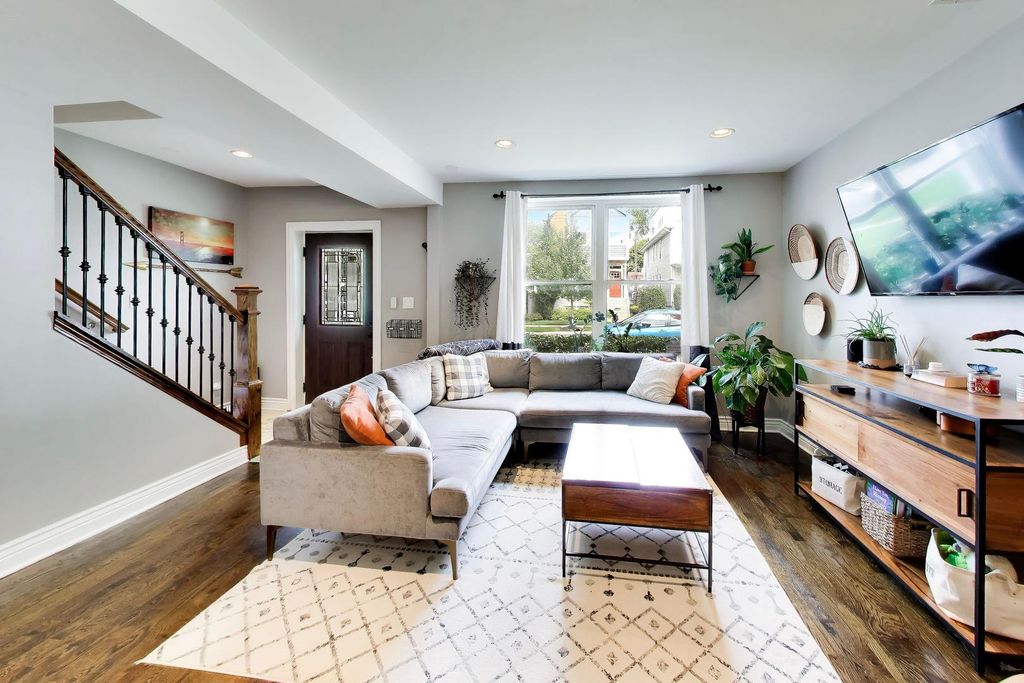 5011 W Strong Street, Chicago, IL 60630 — photo 3