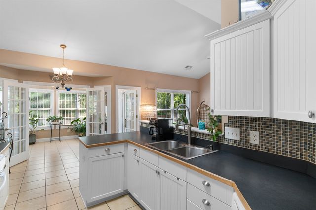 4387 McCorsley Ave., Little River, SC 29566