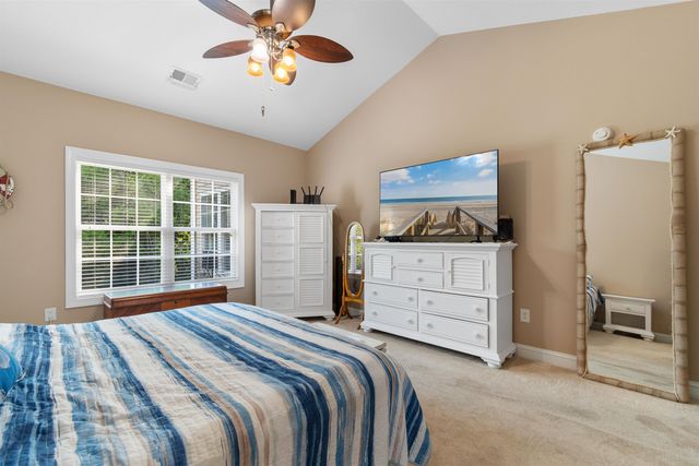 4387 McCorsley Ave., Little River, SC 29566