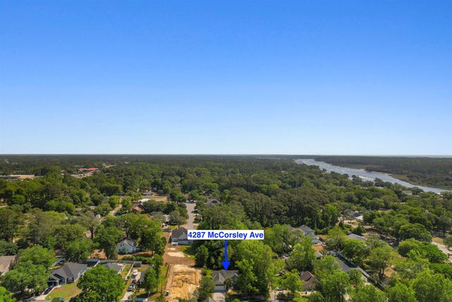 4387 McCorsley Ave., Little River, SC 29566