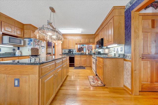 122 Baymeadow LN, Vinton, VA 24179