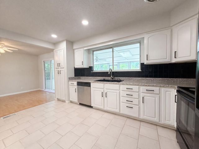 712 Fleetrun Avenue, Columbus, OH 43230