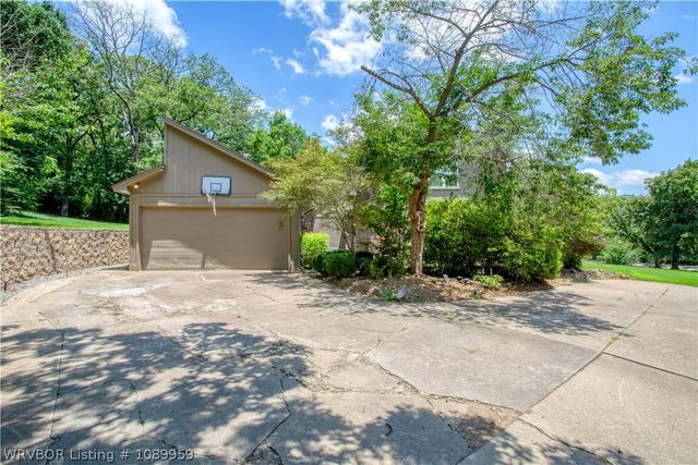 4111 Cruce Hill Drive, Fort Smith, AR 72901