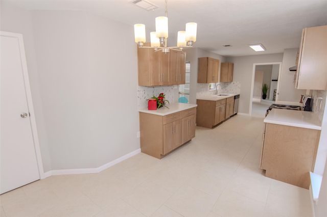 6703 Stonewater, Houston, TX 77084