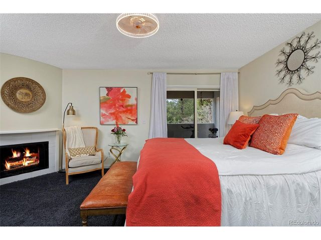 4693 Cheyenne Dr, Larkspur, CO 80118