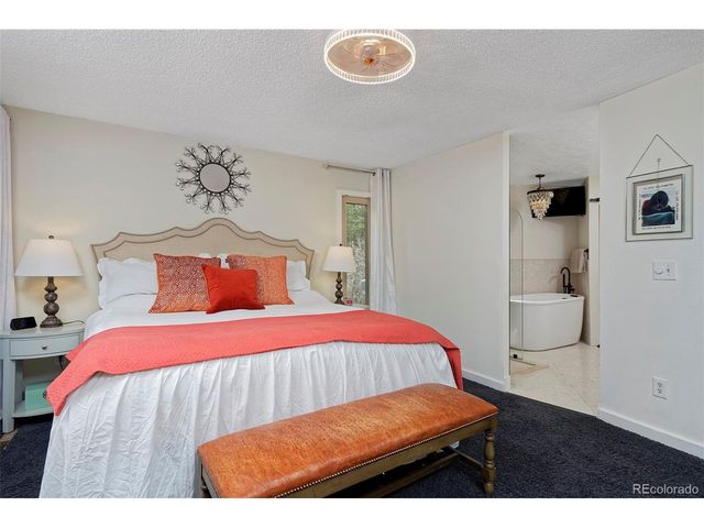 4693 Cheyenne Dr, Larkspur, CO 80118