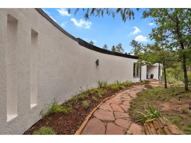 4693 Cheyenne Dr, Larkspur, CO 80118