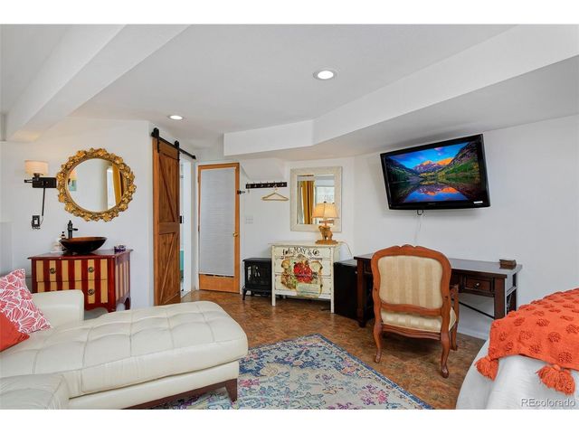 4693 Cheyenne Dr, Larkspur, CO 80118