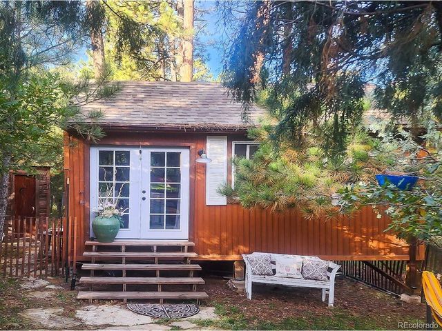 4693 Cheyenne Dr, Larkspur, CO 80118