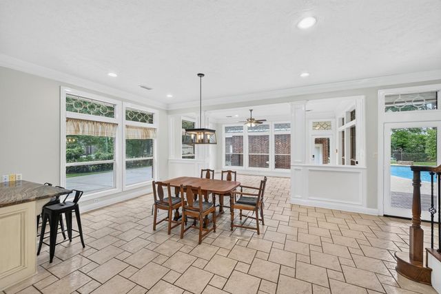 15406 Hunters Bend Drive, Tomball, TX 77377