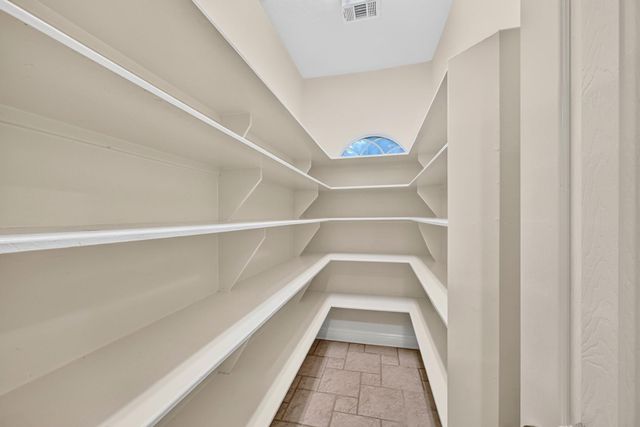 15406 Hunters Bend Drive, Tomball, TX 77377