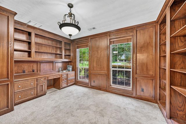 15406 Hunters Bend Drive, Tomball, TX 77377