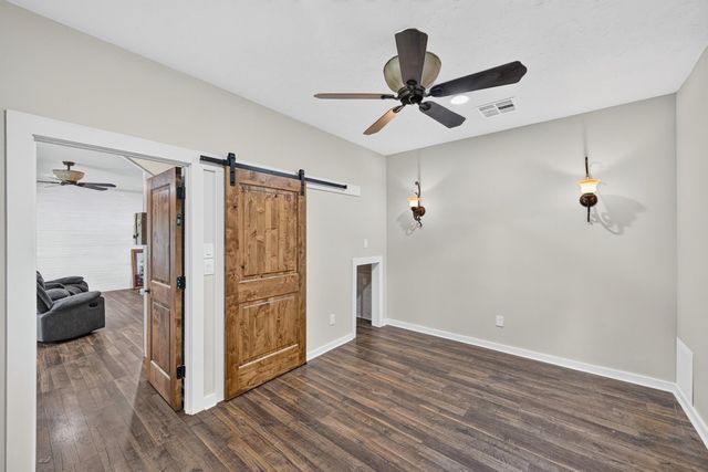 15406 Hunters Bend Drive, Tomball, TX 77377